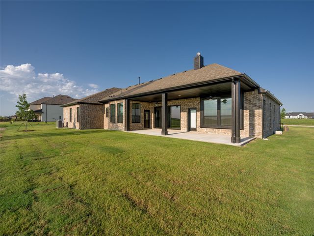2108 Charters Circle, Nevada, TX 75173