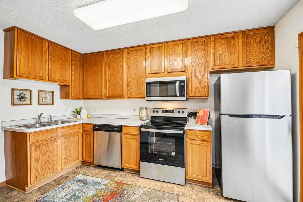 15758 Flackwood Trail, Apple Valley, MN 55124 — photo 3