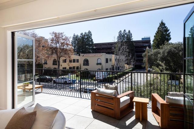 519 Webster Street, Palo Alto, CA 94301