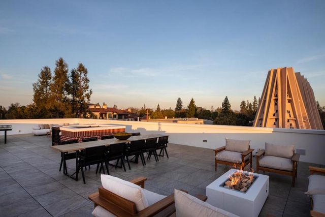 519 Webster Street, Palo Alto, CA 94301