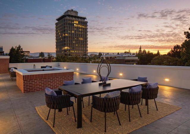 519 Webster Street, Palo Alto, CA 94301