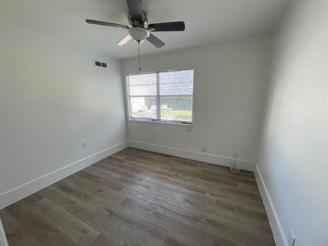 754 Date Palm Drive B-1, Lake Park, FL 33403