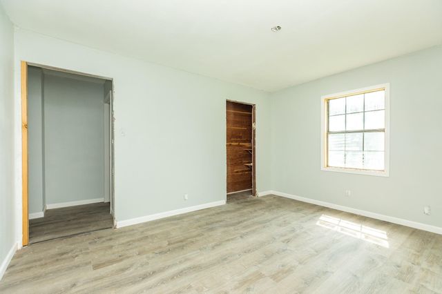1130 W 8th Street, Freeport, TX 77541