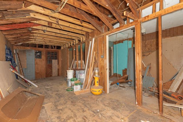 1130 W 8th Street, Freeport, TX 77541