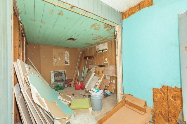 1130 W 8th Street, Freeport, TX 77541
