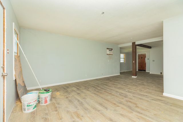 1130 W 8th Street, Freeport, TX 77541