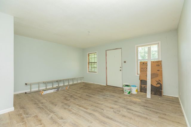 1130 W 8th Street, Freeport, TX 77541