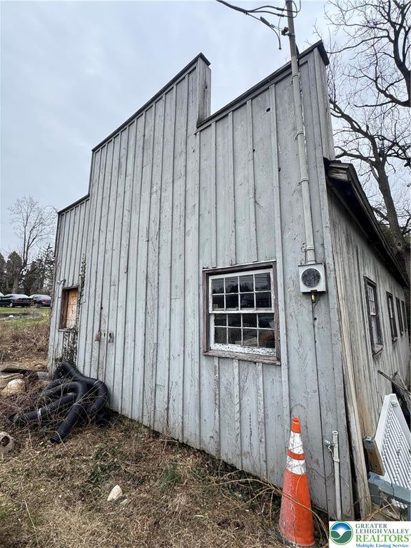 3282 Easton Avenue, Bethlehem Twp, PA 18020