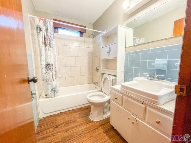 605 Wilker Neal Ave, River Ridge, LA 70123