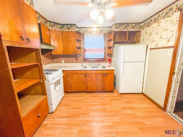 605 Wilker Neal Ave, River Ridge, LA 70123