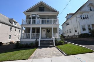147-1 Spruce St 147-1, Watertown, MA 02472
