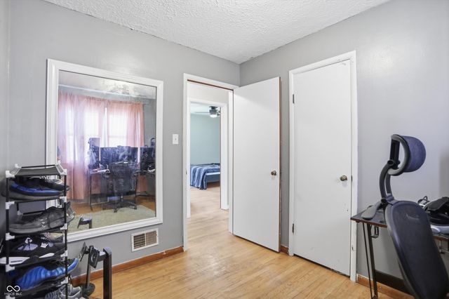 314 N 6th Avenue, Beech Grove, IN 46107