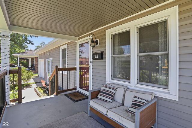 314 N 6th Avenue, Beech Grove, IN 46107