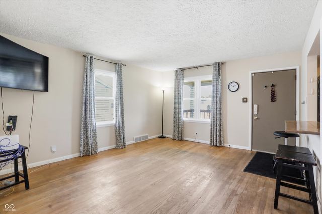 314 N 6th Avenue, Beech Grove, IN 46107
