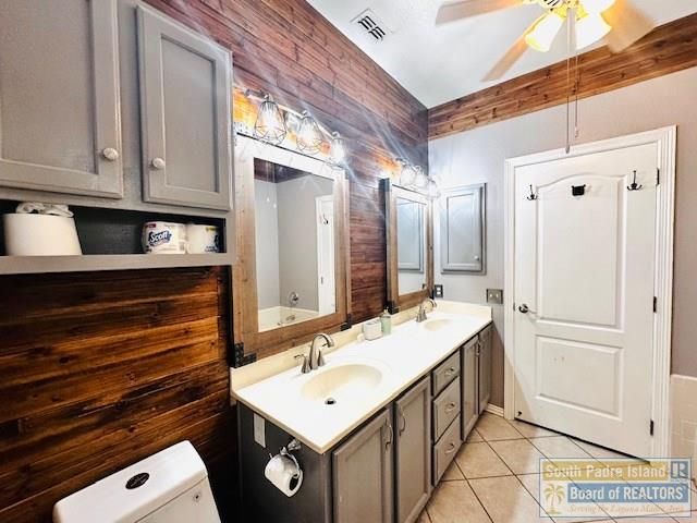 1 Torrey Pines Dr., Laguna Vista, TX 78578