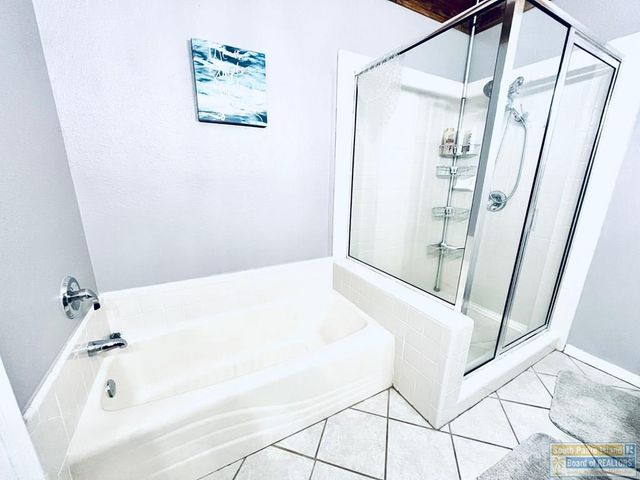 1 Torrey Pines Dr., Laguna Vista, TX 78578