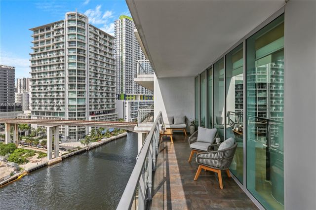 92 SW 3rd St 1201, Miami, FL 33130