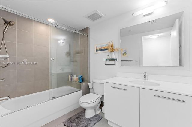 92 SW 3rd St 1201, Miami, FL 33130