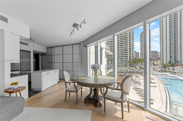 92 SW 3rd St 1201, Miami, FL 33130