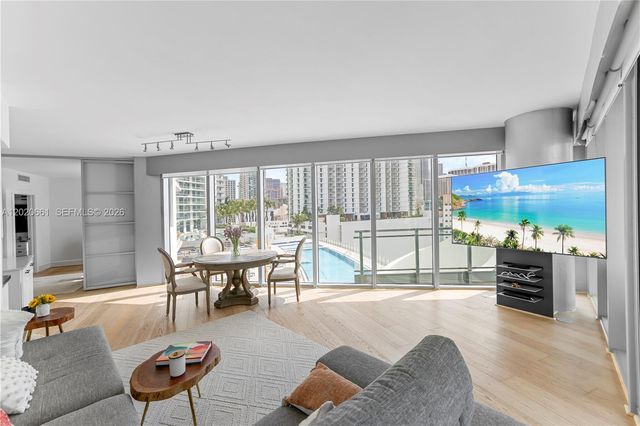 92 SW 3rd St 1201, Miami, FL 33130