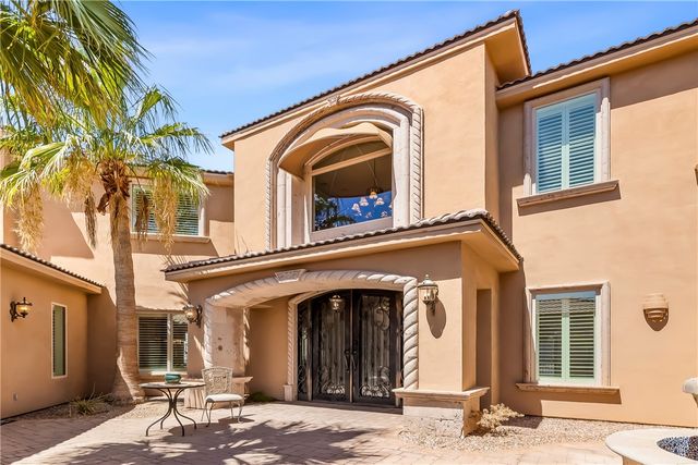 6110 S Los Lagos Place, Fort Mohave, AZ 86426