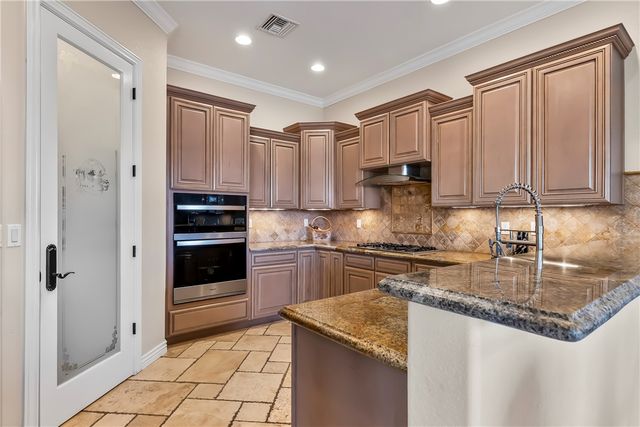 6110 S Los Lagos Place, Fort Mohave, AZ 86426