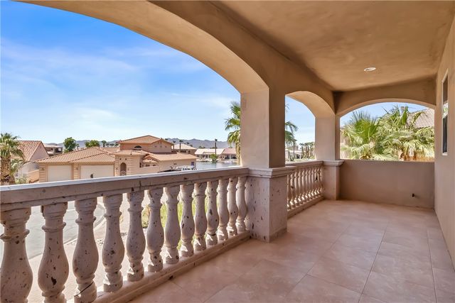 6110 S Los Lagos Place, Fort Mohave, AZ 86426