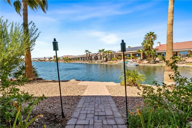 6110 S Los Lagos Place, Fort Mohave, AZ 86426