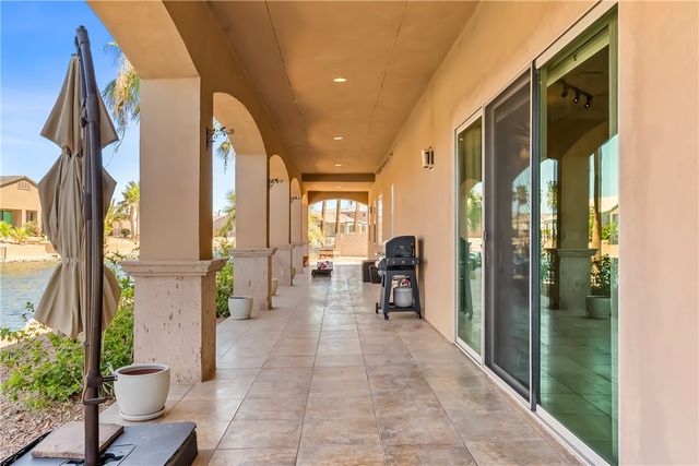 6110 S Los Lagos Place, Fort Mohave, AZ 86426