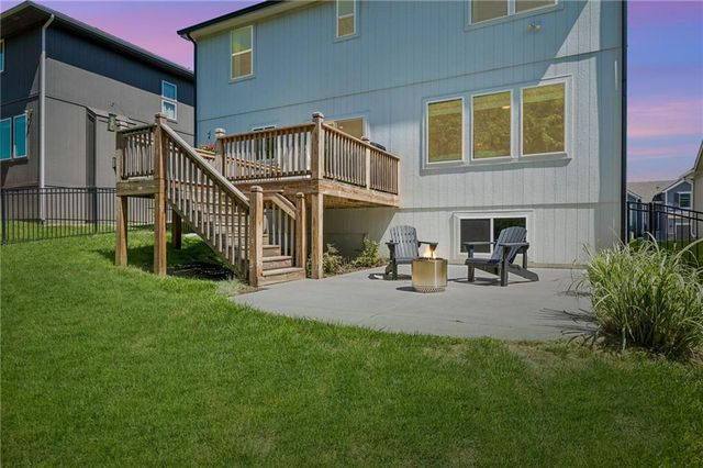 16135 Giorgia Street, Parkville, MO 64152