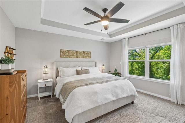 16135 Giorgia Street, Parkville, MO 64152