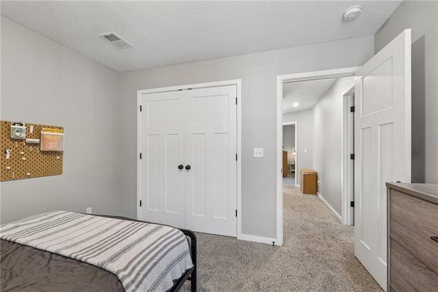 16135 Giorgia Street, Parkville, MO 64152