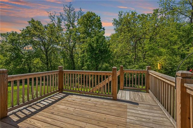 16135 Giorgia Street, Parkville, MO 64152