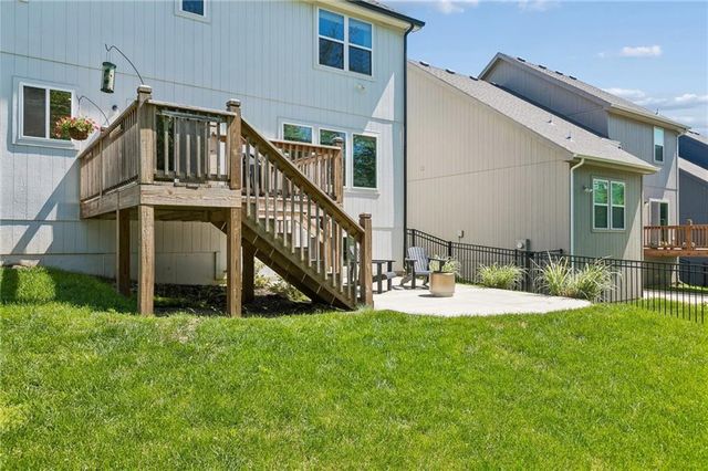 16135 Giorgia Street, Parkville, MO 64152