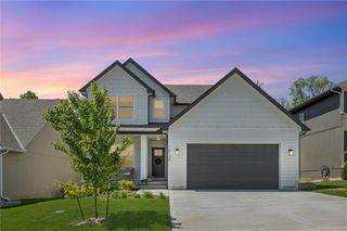 16135 Giorgia Street, Parkville, MO 64152