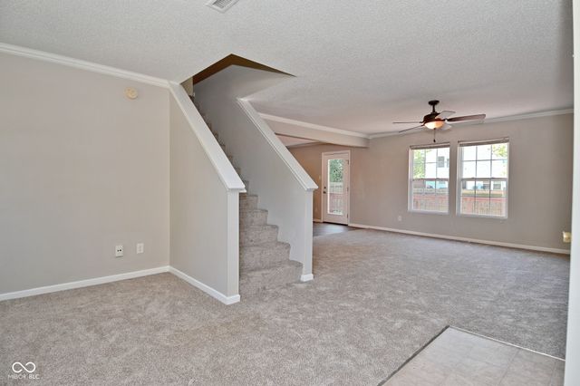 9217 Middlebury Way, Indianapolis, IN 46113