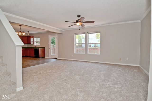 9217 Middlebury Way, Indianapolis, IN 46113