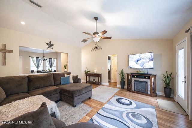 1876 COUNTRY MEADOWS Lane, Middleburg, FL 32068