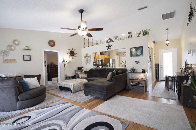 1876 COUNTRY MEADOWS Lane, Middleburg, FL 32068