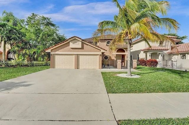 587 NW 38th Ave, Deerfield Beach, FL 33442
