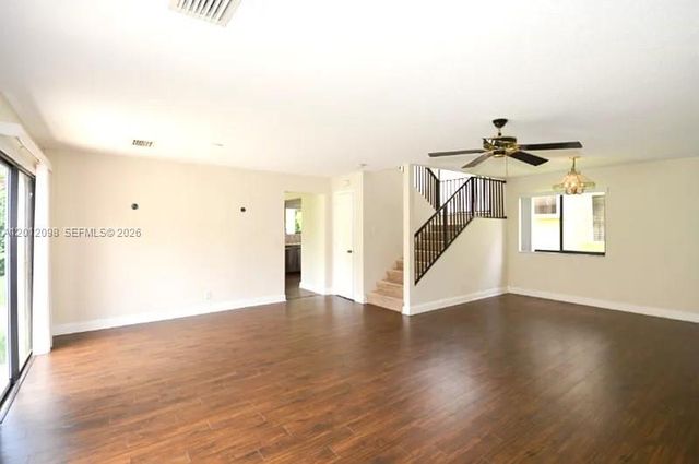 587 NW 38th Ave, Deerfield Beach, FL 33442