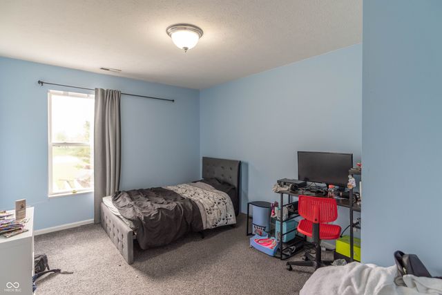 3873 Crest Point Drive, Westfield, IN 46062