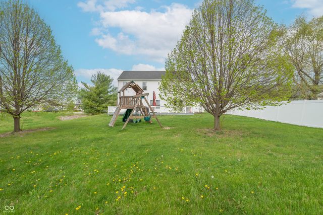 3873 Crest Point Drive, Westfield, IN 46062