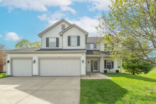 3873 Crest Point Drive, Westfield, IN 46062