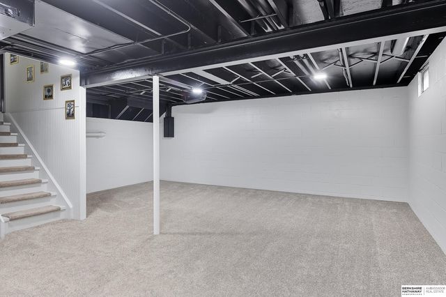 1438 S 167th Street, Omaha, NE 68130