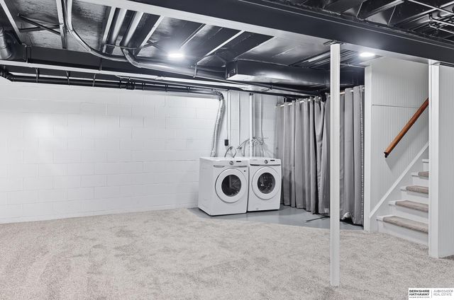 1438 S 167th Street, Omaha, NE 68130