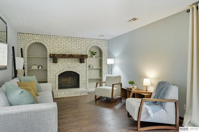 1438 S 167th Street, Omaha, NE 68130