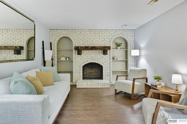 1438 S 167th Street, Omaha, NE 68130