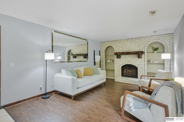 1438 S 167th Street, Omaha, NE 68130