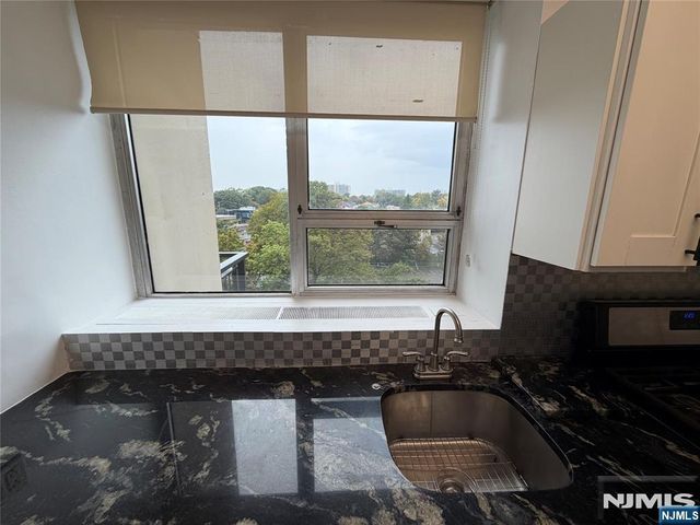 3 Horizon Road 819, Fort Lee, NJ 07024